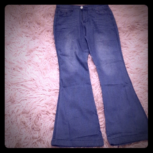 Jeans - Picture 1 of 2